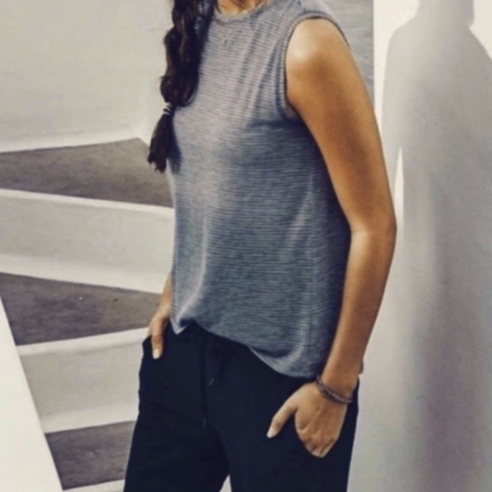 Athleta Shanti High Neck Athletic Tank Top in Black & Grey Micro Stripe M